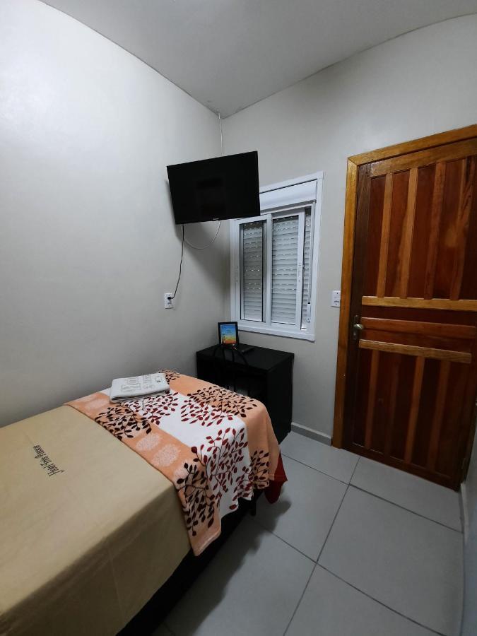 Hotel Tres Passos - Prox Ao Aeroporto E Rodoviaria 阿雷格里港 外观 照片