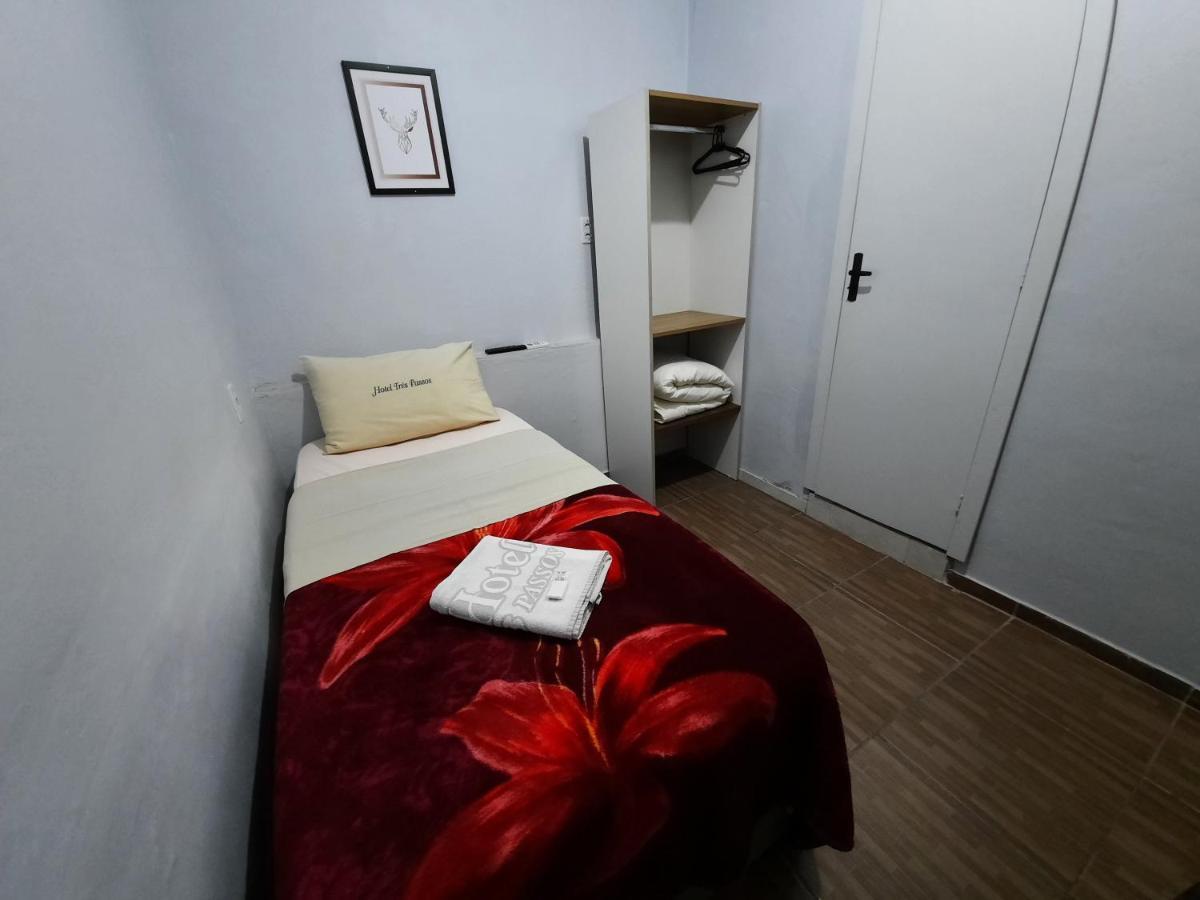Hotel Tres Passos - Prox Ao Aeroporto E Rodoviaria 阿雷格里港 外观 照片